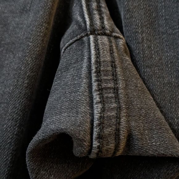 Lane Bryant Signature Fit Mid-Rise Straight Leg Faded Black Jeans, Women's 18 - Picture 3 of 12